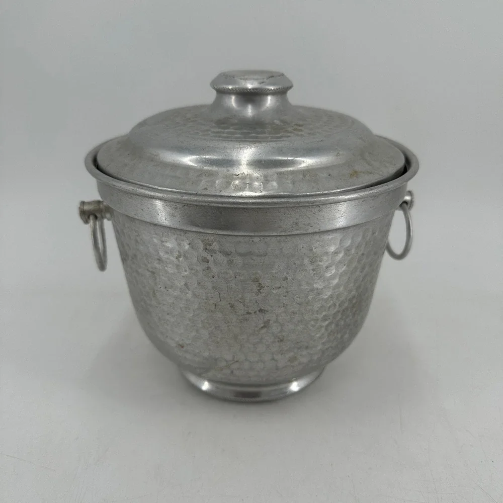 Vintage Hammered Aluminum Ice Bucket with Lid Made in Italy BB-501 Silver MCM